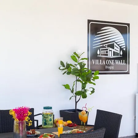 Villaonewall 블라카예